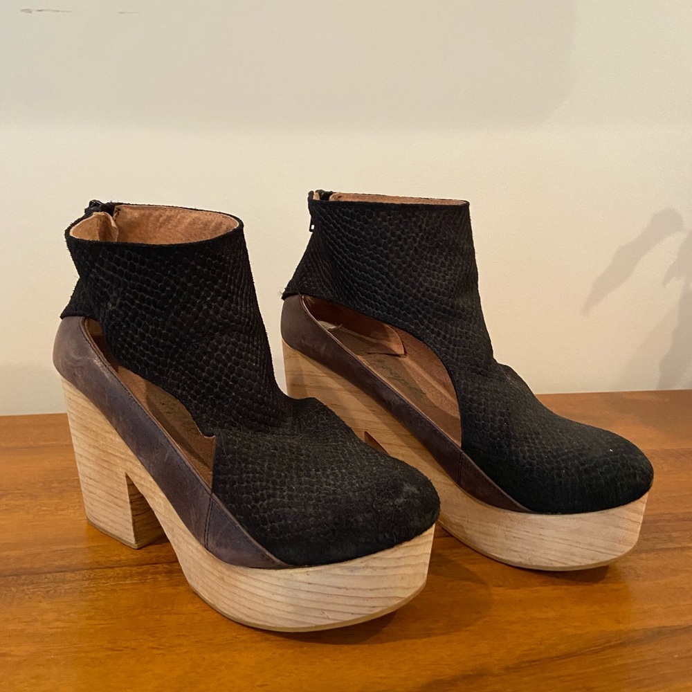 Free people chunky heels